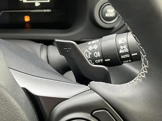 トヨタ ＧＲ８６ RZ 道南・函館 2024(令6)年 0.5万km クリスタルホワイトパール /社外ディスプレイオーディオ//バックカメラ//ETC//ハーフレザーシート//前席シートヒーター//LEDヘッドライト//ステアリング連動ヘッドランプ//オートライト//プリクラッシュブレーキ//後退時ブレーキアシスト//ブラインドスポットディテクション//レーダークルーズコントロール//スマートキー//エンジンプッシュスタート//取扱説明書//保証書