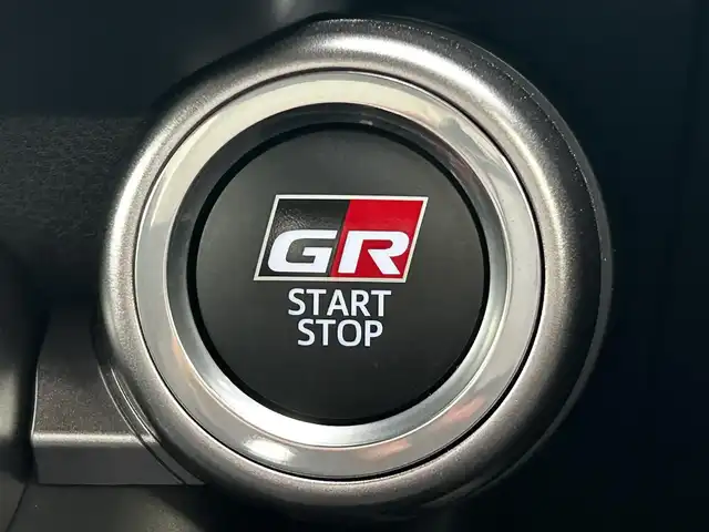 トヨタ ＧＲ８６ RZ 福島県 2024(令6)年 0.5万km クリスタルホワイトパール アイサイトコアテクノロジー/プリクラッシュブレーキ/後退時ブレーキアシスト/誤発進抑制制御/全車速追従機能付きクルーズコントロール/後側方警戒支援システム/ハイビームアシスト/社外ディスプレイオーディオ/【USB/BT】/バックカメラ/ETC/前席シートヒーター/パドルシフト/ステアリングリモコン/LEDオートライト/社外フロアマット