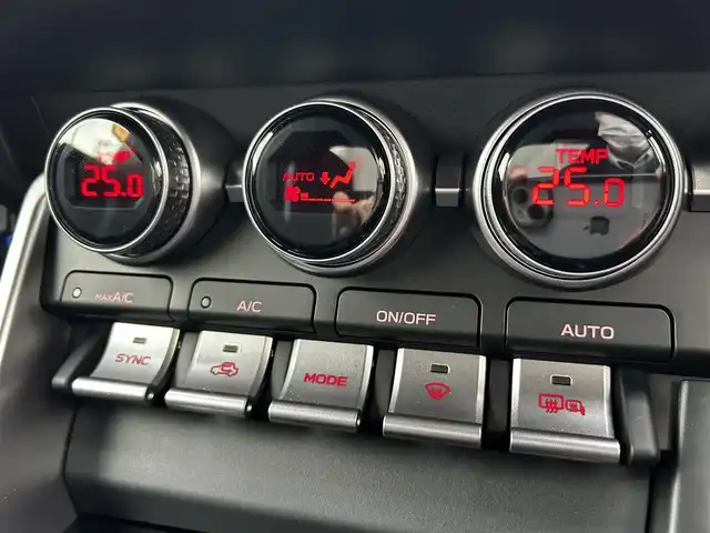 トヨタ ＧＲ８６ RZ 福島県 2024(令6)年 0.5万km クリスタルホワイトパール アイサイトコアテクノロジー/プリクラッシュブレーキ/後退時ブレーキアシスト/誤発進抑制制御/全車速追従機能付きクルーズコントロール/後側方警戒支援システム/ハイビームアシスト/社外ディスプレイオーディオ/【USB/BT】/バックカメラ/ETC/前席シートヒーター/パドルシフト/ステアリングリモコン/LEDオートライト/社外フロアマット