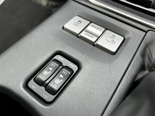 トヨタ ＧＲ８６ RZ 福島県 2024(令6)年 0.5万km クリスタルホワイトパール アイサイトコアテクノロジー/プリクラッシュブレーキ/後退時ブレーキアシスト/誤発進抑制制御/全車速追従機能付きクルーズコントロール/後側方警戒支援システム/ハイビームアシスト/社外ディスプレイオーディオ/【USB/BT】/バックカメラ/ETC/前席シートヒーター/パドルシフト/ステアリングリモコン/LEDオートライト/社外フロアマット