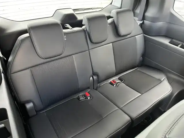 ホンダ ステップワゴン スパーダ 東京都 2024(令6)年 0.9万km プラチナホワイトパール ワンオーナー/純正11.4型ナビ/フルセグTV/CD/DVD/純正15.6型天吊モニター/アドバンスドルームミラー/ホンダセンシング/前席シートヒーター/両側電動ドア/電動リアゲート/ETC/前後ドライブレコーダー