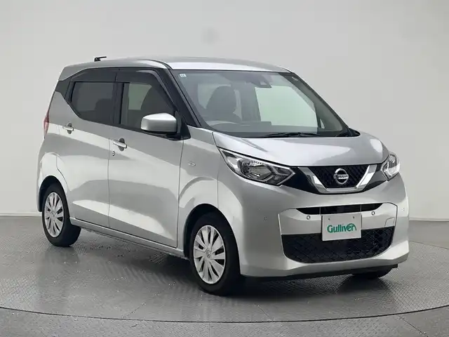 日産 デイズ S 兵庫県 2020(令2)年 6.3万km スターリングシルバーM ・純正SDナビ/・フルセグTV/・Bluetooth接続あり/・バックカメラ/・ETC/・フルセグTV/・前方ドライブレコーダー/・リモコンキー/・電動格納ミラー/・オートライト/・純正フロアマット/・純正ホイールキャップ