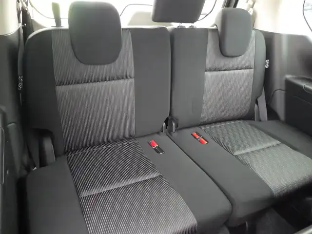 日産 セレナ e－パワー ハイウェイスター V 千葉県 2022(令4)年 4.4万km ダイヤモンドブラック エマージェンシーブレーキ/プロパイロット/インテリジェントクルーズコントロール/インテリジェントルームミラー/両側パワースライドドア/純正SDナビ/地デジTV/【DVD/CD再生機能　Bluetooth接続】/アラウンドビューモニター/ドライブレコーダー/革巻きステアリング/ステアリングスイッチ/ETC/LEDヘッドライト/フォグライト/ウインカーミラー/コーナーセンサー/純正16インチアルミホイル/サイド/カーテンエアバッグ/インテリジェントキー