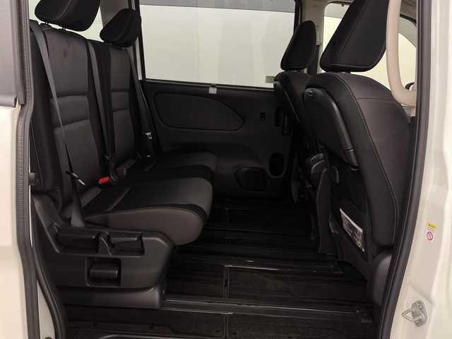 日産 セレナ ハイウェイスター V 新潟県 2020(令2)年 3.6万km ブリリアントホワイトパール エマージェンシーブレーキ/フリップダウンモニター/純正SDナビ/　CD/DVD/Bluetooth/フルセグTV/アラウンドビューモニター/両側パワースライドドア/フットオープナー/クルーズコントロール/LEDオートライト/純正16インチアルミホイール/ステアリングリモコン/ブラインドスポットアシスト/電格ミラー/ウィンカーミラー/スマートキー/ETC