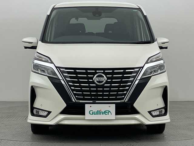 日産 セレナ ハイウェイスター V 新潟県 2020(令2)年 3.6万km ブリリアントホワイトパール エマージェンシーブレーキ/フリップダウンモニター/純正SDナビ/　CD/DVD/Bluetooth/フルセグTV/アラウンドビューモニター/両側パワースライドドア/フットオープナー/クルーズコントロール/LEDオートライト/純正16インチアルミホイール/ステアリングリモコン/ブラインドスポットアシスト/電格ミラー/ウィンカーミラー/スマートキー/ETC