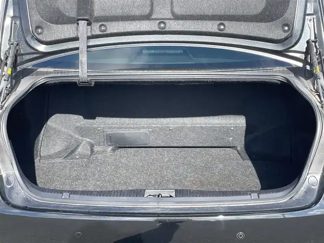 トヨタ クラウン ハイブリッド アスリートG 福岡県 2013(平25)年 9.1万km プレシャスブラックパール ムーンルーフ/純正マルチナビ/フルセグTV/CD/DVD/BT/AM/FM/バックカメラ/クルーズコントロール/前席パワーシート/前席シートヒーター＆ベンチレーション/ステアリングヒーター/シートメモリー/HIDオートライト/フォグランプ/ビルトインETC/純正AW/スペアキー1、カードキー1