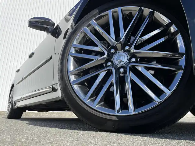 トヨタ クラウン ハイブリッド アスリートG 福岡県 2013(平25)年 9.1万km プレシャスブラックパール ムーンルーフ/純正マルチナビ/フルセグTV/CD/DVD/BT/AM/FM/バックカメラ/クルーズコントロール/前席パワーシート/前席シートヒーター＆ベンチレーション/ステアリングヒーター/シートメモリー/HIDオートライト/フォグランプ/ビルトインETC/純正AW/スペアキー1、カードキー1