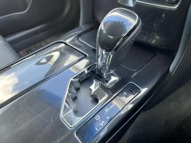 トヨタ クラウン ハイブリッド アスリートG 福岡県 2013(平25)年 9.1万km プレシャスブラックパール ムーンルーフ/純正マルチナビ/フルセグTV/CD/DVD/BT/AM/FM/バックカメラ/クルーズコントロール/前席パワーシート/前席シートヒーター＆ベンチレーション/ステアリングヒーター/シートメモリー/HIDオートライト/フォグランプ/ビルトインETC/純正AW/スペアキー1、カードキー1