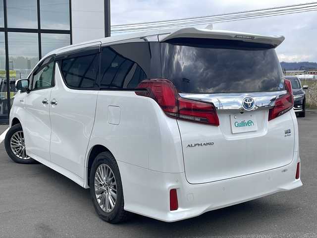 トヨタ アルファードハイブリット SR Cパッケージ 道東・釧路十勝 2019(令1)年 6.5万km ホワイトパールクリスタルシャイン ワンオーナー/ツインムーンルーフ/Toyota Safety Sense P/・プリクラッシュセーフティシステム/・レーンディパーチャーアラート/・アダプティブハイビームシステム/・レーダークルーズコントロール/プッシュスタート/MTモード付きAT/純正ナビ/フルセグTV/フリップダウンモニター/バックカメラ/ETC2.0/ドライブレコーダー ZDR 026/100V電源/レザーシート/パワーシート/運転席シートメモリー機能/オットマン/シートヒーター/シートベンチレーション/ステアリングヒーター/後席ロールサンシェード/両側パワースライドドア/パワーバックドア/LEDヘッドライト/ドアバイザー/17インチ純正アルミホイール/純正アルミホイール付きスタッドレスタイヤ４本車載