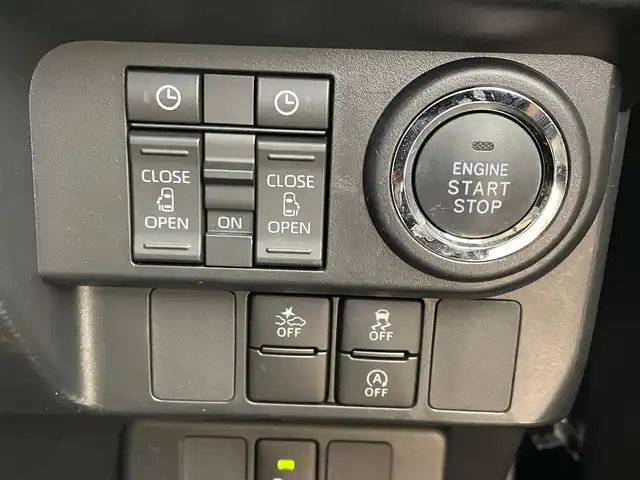 ダイハツ トール カスタムG ターボ 埼玉県 2023(令5)年 0.7万km ブラックマイカメタリック 社外ナビ/両側パワースライドドア/アダプティブクルーズコントロール/衝突被害軽減ブレーキ/車線逸脱警報/LEDヘッドライト/オートライト/オートハイビーム/前後コーナーセンサー/アイドリングストップ/電動パーキングブレーキ/オートブレーキホールド/プッシュスタート/スマートキー
