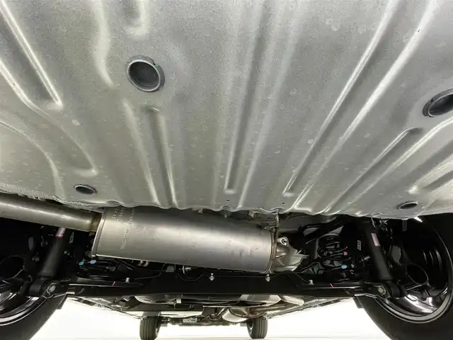 日産 セレナ e－パワー ハイウェイスター V 千葉県 2025(令7)年 0.1万km未満 プリズムホワイト 登録済未使用車/エマージェンシーブレーキ/・プロパイロット/・レーンキープアシスト/・車線逸脱警報システム/・ブラインドスポットモニター/・クリアランスソナー/純正12.3インチコネクティッドナビ/・USB/Bluetooth/フルセグTV/・アラウンドビューモニター/・ビルトインETC2.0/・インテリジェントルームミラー/両側電動ドア/革巻きステアリング/・ステアリングスイッチ/電子パーキング/・ブレーキホールド/ハーフレザーシート/左右独立エアコン/置くだけ充電/オートライト/・オートマチックハイビーム/・LEDヘッドライト/・LEDフォグランプ/純正16インチAW/電動格納ウインカーミラー/プッシュスタート/・スマートキー/・スペアキー/取扱説明書、新車時保証書
