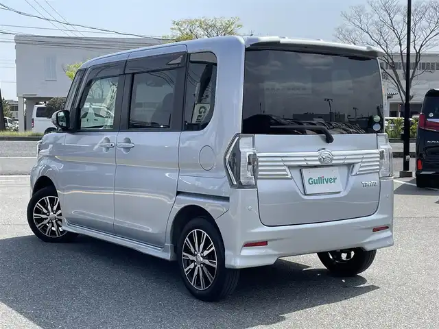 ダイハツ タント カスタムX トップED VS SAⅢ 千葉県 2019(令1)年 2.3万km ブライトシルバーメタリック 純正８型ナビ/フルセグ/DVD/CD/BT/USB/全方位カメラ・ETC/ドライブレコーダー（前方のみ）/運転席シートヒーター/両側パワースライドドア/スマートアシストIII/レーンキープアシスト/LEDヘッドライト/フォグライト/純正14インチアルミホイル/プッシュエンジンスタート/アイドリングストップ/フロアマット/ドアバイザー/スペアキーｘ１/スタットレスセット積み込み/（タイヤ溝5部山）