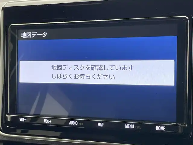 トヨタ ノア ハイブリッド Si ダブルバイビーⅡ 愛知県 2020(令2)年 4.2万km ホワイトパールクリスタルシャイン 純正９型ナビ　フルセグＴＶ　純正１２．１型後席モニター　シートヒーター　ハーフレザー　バックカメラ　ＥＴＣ　両側パワースライドドア　セーフティセンス　衝突軽減　コーナーセンサー　ＬＥＤライト　禁煙車