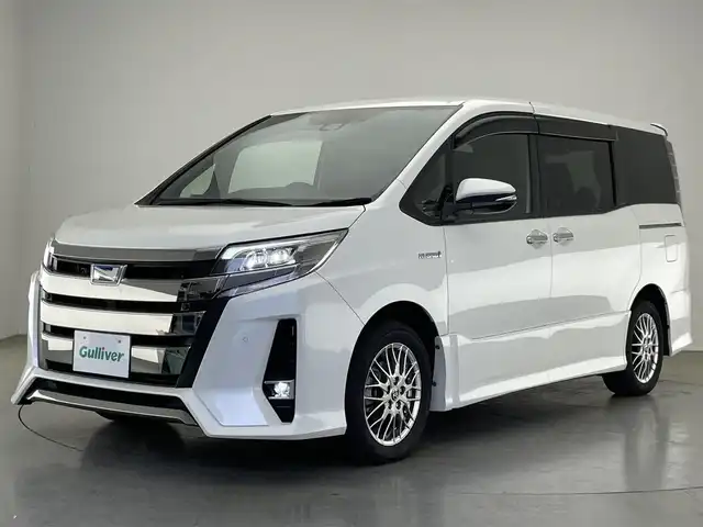 トヨタ ノア ハイブリッド Si ダブルバイビーⅡ 愛知県 2020(令2)年 4.2万km ホワイトパールクリスタルシャイン 純正９型ナビ　フルセグＴＶ　純正１２．１型後席モニター　シートヒーター　ハーフレザー　バックカメラ　ＥＴＣ　両側パワースライドドア　セーフティセンス　衝突軽減　コーナーセンサー　ＬＥＤライト　禁煙車