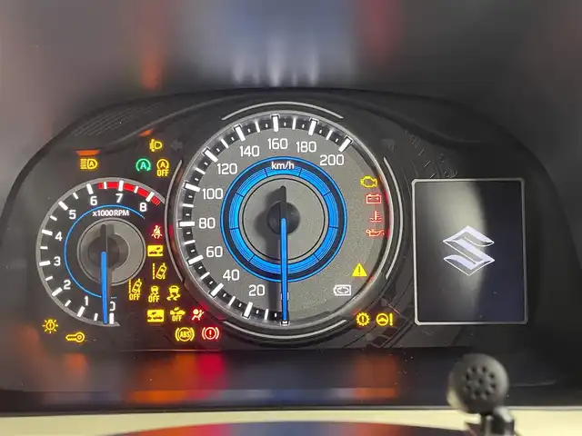 スズキ クロスビー HYBRID MZ 茨城県 2019(令1)年 4.4万km スーパーブラックパール 3トーンコーディネート 純正8型ナビ/全方位カメラ/フルセグ/衝突被害軽減ブレーキ/車線逸脱抑制装置/クルーズコントロール/オートマチックハイビーム/クリアランスソナー/ETC/ドラレコ/シートヒーター/純正16インチAW/LEDヘッドライト/スマートキー