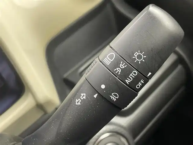 スズキ クロスビー HYBRID MZ 茨城県 2019(令1)年 4.4万km スーパーブラックパール 3トーンコーディネート 純正8型ナビ/全方位カメラ/フルセグ/衝突被害軽減ブレーキ/車線逸脱抑制装置/クルーズコントロール/オートマチックハイビーム/クリアランスソナー/ETC/ドラレコ/シートヒーター/純正16インチAW/LEDヘッドライト/スマートキー