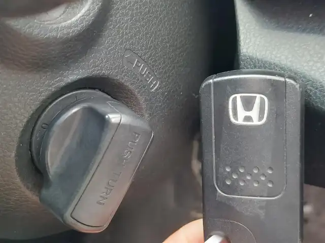 ホンダ オデッセイ アブソルート 新潟県 2011(平23)年 10.3万km プレミアムブラキッシュパール 4WD/純正HDDナビ/マルチビューカメラ/D席パワーシート/前席シートヒーター/ACCレーダークルーズ/CMBS衝突軽減ブレーキ/LKASレーンキープアシストシステム/革シート（シートヒーター）/フリップダウンモニター/前後ドライブレコーダー/ビルトインETC/ドライブレコーダー(ZDR-035)/純正18インチアルミホイール/コーナーセンサー/オートライト/パドルシフト/ウインドシールドデザイアー/HIDヘッドランプ/純正フロアマット