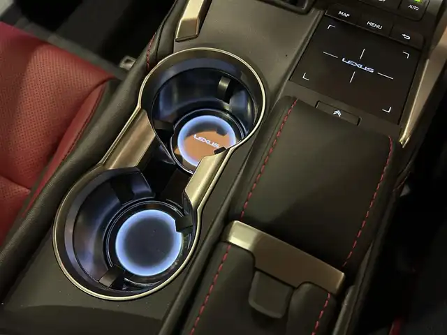 レクサス ＮＸ 300h Fスポーツ 道央・札幌 2019(平31)年 2.4万km ソニッククォーツ TRDエアロ＋マフラー/TRD19インチ鍛造AW/ムーンルーフ/ヘッドアップディスプレイ/マークレビンソンプレミアムサラウンド/パノラミックビューモニター/パーキングサポートブレーキ/アクセサリーコンセントAC100V/1500W/ブラインドスポットモニター＋RCTA/三眼フルLEDヘッドランプ＋AHS/ 　＋寒冷地仕様/おくだけ充電/ルーフレール/後席6：4分割電動リクライニング/オーナメントパネル本アルミ名栗調仕上げ