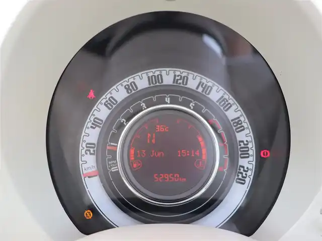 フィアット ５００ 1．2 ポップ 長野県 2018(平30)年 5.3万km 白 ワンオーナー/社外メモリナビ（AVIC-RZ801）/フルセグTV/DVD/CD/USB/SD/Bluetooth/ETC/キーレス/スペアキー/新車時保証書/取扱説明書