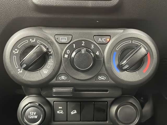 スズキ イグニス ハイブリッド MG 道央・札幌 2018(平30)年 3.7万km スピーディーブルーM ・4WD/・社外オーディオ/・シートヒーター/・リモコンキー/スペアキー1本/・ダウンヒルアシストコントロール/・横滑り防止装置/・ダブルエアバッグ/・取扱説明書/・パワーウィンドウ/・パワーステアリング/・アイドリングストップ/・ABS