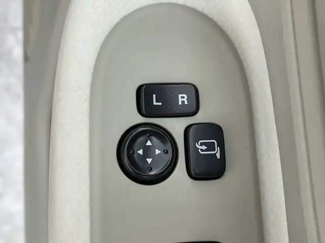スズキ ラパン L 三重県 2015(平27)年 2.9万km フォーンベージュM 禁煙車/7型ナビ/　フルセグTV/CCD/DVD/Bluetooth/衝突軽減ブレーキ/アイドリングストップ/スマートキー/プッシュスタート/シートヒーター /純正フロアマット/ドアバイザー/横滑り防止