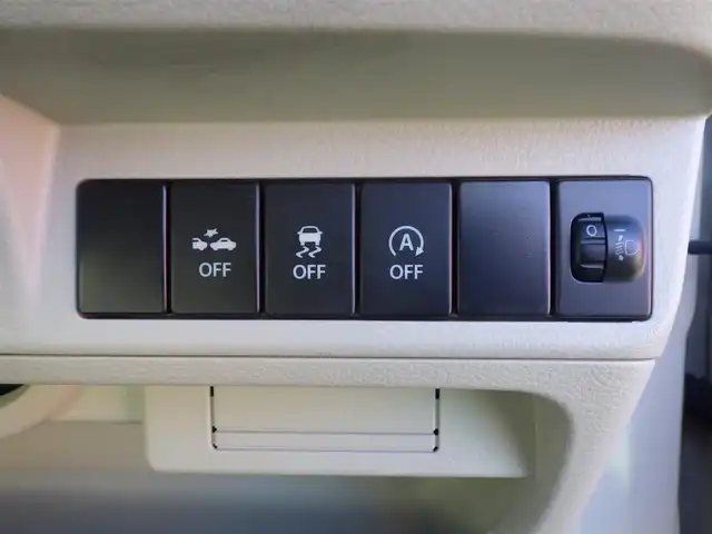 スズキ ラパン L 千葉県 2015(平27)年 2.9万km フォーンベージュM スズキセーフティサポート/アイドリングストップ/純正メモリーナビ/地デジTV/【DVD/CD再生機能　Bluetooth接続】/運転席シートヒーター/携帯リモコン