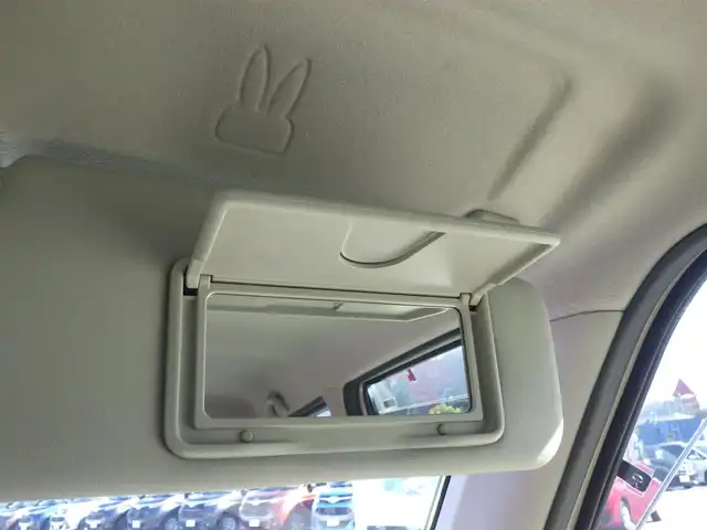 スズキ ラパン L 千葉県 2015(平27)年 2.9万km フォーンベージュM スズキセーフティサポート/アイドリングストップ/純正メモリーナビ/地デジTV/【DVD/CD再生機能　Bluetooth接続】/運転席シートヒーター/携帯リモコン