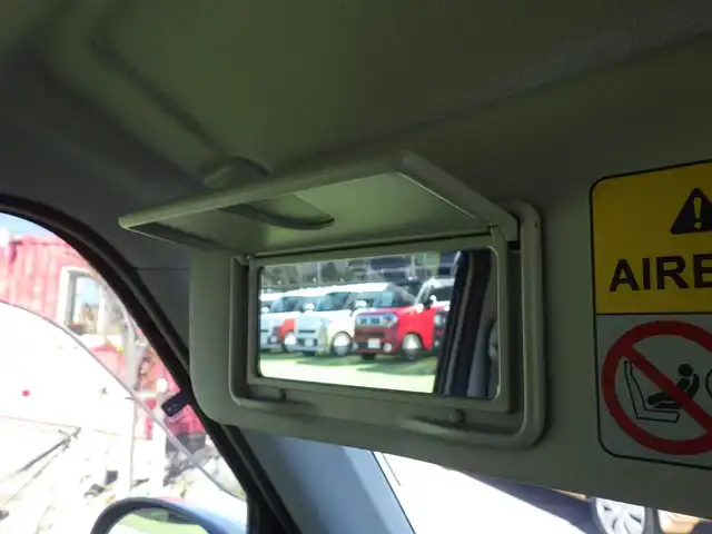 スズキ ラパン L 千葉県 2015(平27)年 2.9万km フォーンベージュM スズキセーフティサポート/アイドリングストップ/純正メモリーナビ/地デジTV/【DVD/CD再生機能　Bluetooth接続】/運転席シートヒーター/携帯リモコン