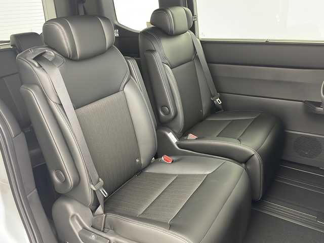 ホンダ ステップワゴン スパーダ eHEV 岐阜県 2025(令7)年 0.1千km プラチナホワイトパール 登録済み未使用車/純正11.4インチナビゲーション【LXM-247VFLi】/AppleCarplay /Android Auto/Bluetooth /CD DVD/フルセグテレビ/AM FM/SD/USB/革巻きステアリング/ステアリングリモコン/パドルシフト/メモリー機能付きパワーバックドア/ハーフレザーシート/シートヒーター(D/N席)/ ２列目シートオットマン/全列USBチャージャー付/両側パワースライドドア/LEDヘッドライト/ヘッドライトレベライザー/オートハイビーム/アダプティブドライビングビーム/スマートキー/プッシュスタート/スペアキー有/ホンダセンシング/先行車発進お知らせ機能/歩行者事故低減ステアリング/路外逸脱抑制機能/標識認識機能/渋滞追従機能付アダプティブクルーズコントロール（ACC）/車線維持支援システム（LKAS）/トラフィックジャムアシスト（渋滞運転支援機能）/ブラインドスポットインフォメーション/誤発進抑制機能/後方誤発進抑制機能/近距離衝突軽減ブレーキ/アクセル抑制機能/パーキングセンサーシステム/後退出庫サポート/減速セレクター