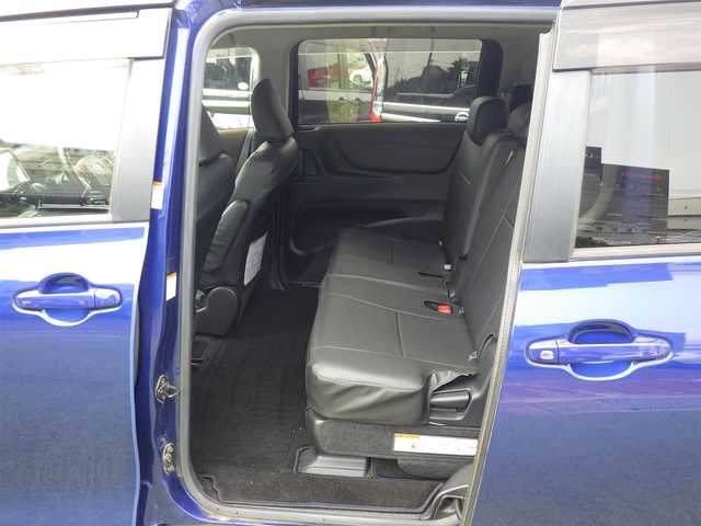 トヨタ シエンタ ハイブリッド G クエロ 千葉県 2020(令2)年 4.5万km 青Ⅱ 185/60R15/Toyota Safety Sense/・プリクラッシュセーフティ/・レーンディパーチャーアラート/・オートハイビーム/クルーズコントロール/両側パワースライドドア/社外メモリーナビ/地デジTV/【DVD/CD再生機能　Bluetooth接続】/バックカメラ/ドライブレコーダー（前後撮影）/革巻きステアリング/ステアリングヒーター/ステアリングスイッチ/ETC（2.0）/LEDヘッドライト/フォグライト/ウインカーミラー/クリアランスソナー/社外15インチアルミホイル/サイド/カーテンエアバッグ/スマートキー