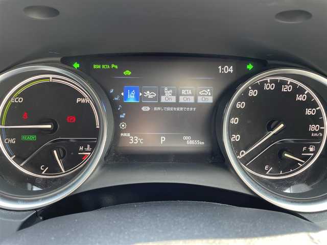 トヨタ カムリ WSレザーパッケージ 佐賀県 2019(令1)年 6.9万km プラチナホワイトパールマイカ 黒革シート/純正8インチSDナビ/・フルセグTV/CD/DVD/BD/SD/USB/Bluetooth/バックカメラ/前方ドライブレコーダー/ビルトインETC2.0/ヘッドアップディスプレイ/電子パーキングブレーキ/AUTO HOLD機能/D＋N席パワーシート/シートヒーター/ISOFIX対応/パドルシフト/革巻きステアリング/ステアリングリモコン/純正18インチアルミホイール/純正LEDヘッドライト/純正LEDフォグライト/純正フロアマット/トヨタセーフティセンス/・レーダークルーズコントロール/・プリクラッシュセーフティ/・レーンディパーチャーアラート/・ブラインドスポットモニター/・クリアランスソナー/・リヤクロストラフィックアラート/・タイヤ空気圧警報システム