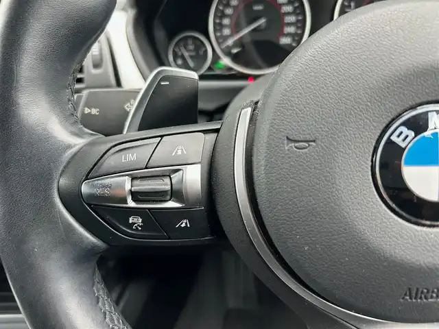 ＢＭＷ ３２０ｄ ツーリング Mスポーツ 石川県 2017(平29)年 6万km 白 純正ナビ　/バックカメラ　/Ｂｌｕｅｔｏｏｔｈ　/クルーズコントロール　/パドルシフト　/スマートキー　/プッシュスタート　/パワーシート（前席）/キセノンライト　/フロアマット