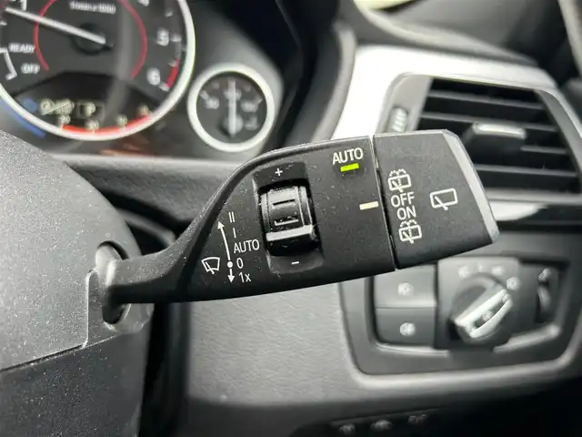 ＢＭＷ ３２０ｄ ツーリング Mスポーツ 石川県 2017(平29)年 6万km 白 純正ナビ　/バックカメラ　/Ｂｌｕｅｔｏｏｔｈ　/クルーズコントロール　/パドルシフト　/スマートキー　/プッシュスタート　/パワーシート（前席）/キセノンライト　/フロアマット