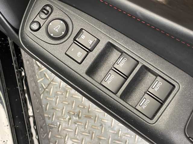 ホンダ ジェイド RS 栃木県 2016(平28)年 4.5万km クリスタルブラックパール 純正メモリナビ/（CD/DVD/TV/Bluetooth/USB/HDMI）/バックカメラ/サイドカメラ/ETC/ハーフレザーシート/禁煙車/オートライト/LEDヘッドライト/横滑り防止装置/スマートキー/プッシュスタート/アイドリングストップ/純正17インチアルミホイール/純正フロアマット