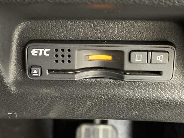 ホンダ ジェイド RS 栃木県 2016(平28)年 4.5万km クリスタルブラックパール 純正メモリナビ/（CD/DVD/TV/Bluetooth/USB/HDMI）/バックカメラ/サイドカメラ/ETC/ハーフレザーシート/禁煙車/オートライト/LEDヘッドライト/横滑り防止装置/スマートキー/プッシュスタート/アイドリングストップ/純正17インチアルミホイール/純正フロアマット
