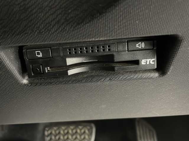 トヨタ アクア S 宮崎県 2015(平27)年 7.4万km シルバーM 禁煙車/純正ナビTV/（NSCP-W64/Bluetooth/CD/FMAM/ワンセグTV)/純正バックカメラ/純正ビルトインETC/純正フロアマット/シートヒーター/オートエアコン/電動格納ミラー/ウインカードアミラー/WSRSエアバック/ABS/リモコンキー/新車時保証書/取扱い説明書