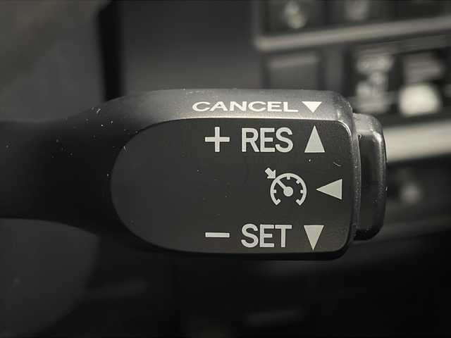 トヨタ ヴォクシー ハイブリッド ZS 煌Ⅱ 茨城県 2019(令1)年 4.6万km ホワイトパールクリスタルシャイン 純正SDナビ　バックカメラ　ETC2.0　前後ドラレコ　追従クルコン　LEDライト　オートライト　オートマチックハイビーム　コーナーセンサー　両側電動パワスラ　横滑り防止装置　レーンキープアシスト