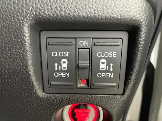 ホンダ Ｎ ＢＯＸ カスタム L ターボ スタイル+ブラック 埼玉県 2022(令4)年 5.7万km プラチナホワイトパール 純正８インチナビ　バックカメラ　ビルトインＥＴＣ　前後ドライブレコーダー　ホンダセンシング　アダプティブクルーズコントロール　シートヒーター純正アルミホイール　オートライト　ＬＥＤライト　地デジＴＶ