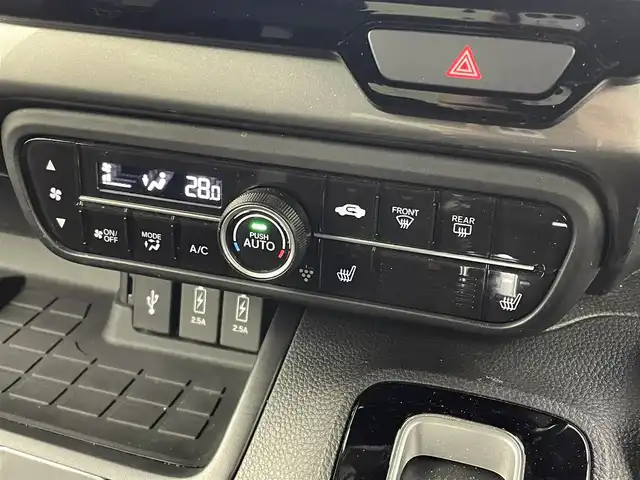 ホンダ Ｎ ＢＯＸ カスタム L ターボ スタイル+ブラック 埼玉県 2022(令4)年 5.7万km プラチナホワイトパール 純正８インチナビ　バックカメラ　ビルトインＥＴＣ　前後ドライブレコーダー　ホンダセンシング　アダプティブクルーズコントロール　シートヒーター純正アルミホイール　オートライト　ＬＥＤライト　地デジＴＶ