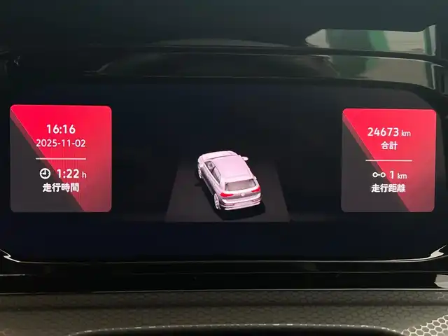 フォルクスワーゲン ＶＷ ゴルフ ＧＴＩ 大阪府 2022(令4)年 2.5万km ドルフィングレーメタリック 【メーカーOP】/テクノロジーパッケージ/・ヘッドアップディスプレイ/・駐車支援システム/・LEDテールランプ（ダイナミックターンインジケーター付き）/・LEDマトリックスヘッドライト/・ダイナミックコーナリングライト/ダイナミックライトアシスト/Discover Proパッケージ/・Volkswagen純正インフォテイメントシステム/・SSDナビゲーションシステム/・リヤビューカメラ/・フルセグTV/・AM/FM/BT/・スマートフォン連携（AppleCarPlay/AndroidAuto）/DCCパッケージ/・アダプティブシャシーコントロール/・19AW（５ダブルスポーク）/【主要装備】/Volkswagen オールイン・セーフティ/・アダプティブクルーズコントロール/・緊急時停車支援/・レーンキープアシスト/・プリクラッシュブレーキ/・フロント/サイド/カーテンエアバッグ/デジタルメータークラスター/エレクトロニックパーキングブレーキ/オートホールド/ETC2.0/前後ドライブレコーダー（SN-TW72）/パワーシート（運転席/助手席）/・シートヒーター/置き型充電器/USB Type-C（前2つ/後2つ）/保証書/取扱説明書/記録簿（R6/R5）/スペアキー1本