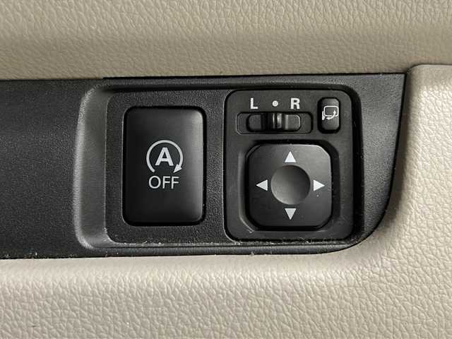 日産 デイズ X 熊本県 2017(平29)年 5.9万km ホワイトパール 純正ナビ(Bluetooth/CD・DVD/フルセグTV)/ETC/バック/サイド/全周囲カメラ/ドライブレコーダー/横滑り防止装置/衝突被害軽減システム/純正フロアマット/スマートキー/ベンチシート/ハロゲンヘッドライト