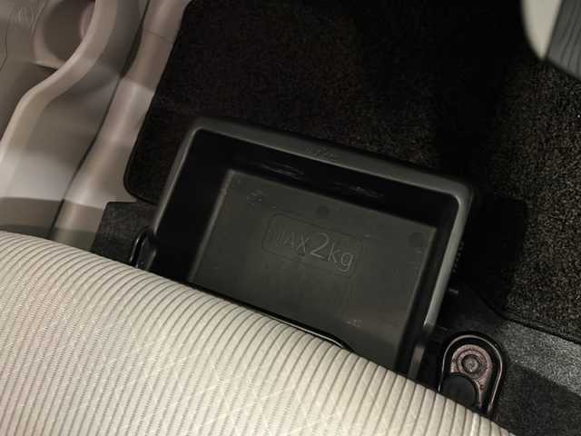 日産 デイズ X 熊本県 2017(平29)年 5.9万km ホワイトパール 純正ナビ(Bluetooth/CD・DVD/フルセグTV)/ETC/バック/サイド/全周囲カメラ/ドライブレコーダー/横滑り防止装置/衝突被害軽減システム/純正フロアマット/スマートキー/ベンチシート/ハロゲンヘッドライト