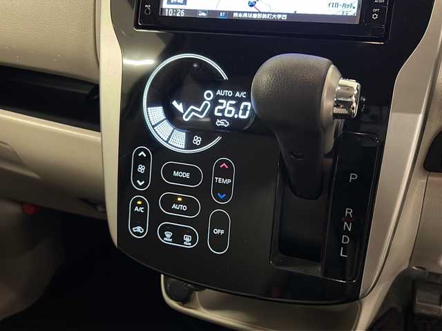 日産 デイズ X 熊本県 2017(平29)年 5.9万km ホワイトパール 純正ナビ(Bluetooth/CD・DVD/フルセグTV)/ETC/バック/サイド/全周囲カメラ/ドライブレコーダー/横滑り防止装置/衝突被害軽減システム/純正フロアマット/スマートキー/ベンチシート/ハロゲンヘッドライト