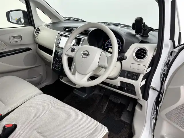 日産 デイズ X 山口県 2017(平29)年 5.9万km ホワイトパール 純正ナビ／フルセグＴＶ　/アラウンドビューモニター　/ＥＴＣ　/純正ドライブレコーダー　/プッシュスタート　/衝突被害軽減ブレーキ　/横滑り防止装置　/アイドリングストップ　/プッシュスタート　/電動格納式ドアミラー