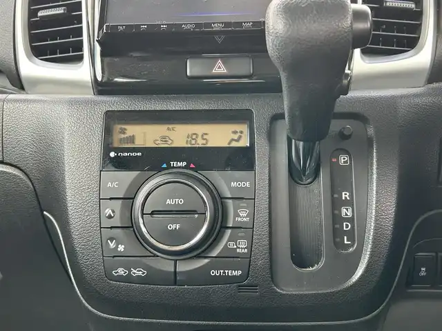 スズキ スペーシア X 富山県 2017(平29)年 6.4万km アーバンブラウンパールメタリック 純正ナビ/フルセグテレビ/Bluetooth/CD/DVD/両側パワースライドドア/全方位カメラ/シートヒーター/HIDヘッドライト/オートライト/レーンアシスト/衝突軽減ブレーキ/ステアリングスイッチ/ETC/スマートキー/オートエアコン/アイドリングストップ