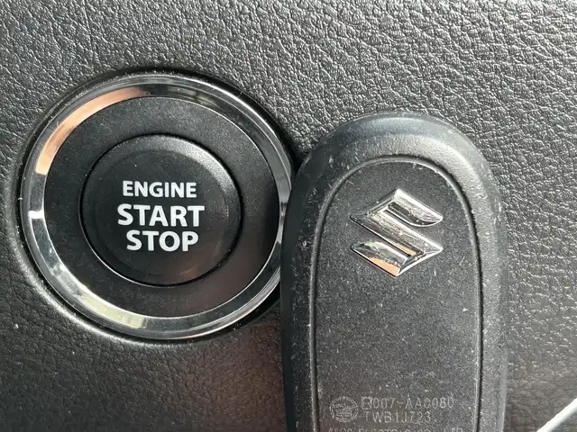 スズキ スペーシア X 富山県 2017(平29)年 6.4万km アーバンブラウンパールメタリック 純正ナビ/フルセグテレビ/Bluetooth/CD/DVD/両側パワースライドドア/全方位カメラ/シートヒーター/HIDヘッドライト/オートライト/レーンアシスト/衝突軽減ブレーキ/ステアリングスイッチ/ETC/スマートキー/オートエアコン/アイドリングストップ