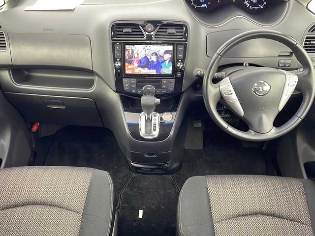 日産 セレナ HWS S HV Vセレ +SeftyⅡ 熊本県 2016(平28)年 6.6万km インペリアルアンバーP IMPULエアロ/IMPULマフラー/IMPUL18インチアルミホイール/純正ナビ/・フルセグTV/CD/DVD/SD/BT/・アラウンドビューモニター/フリップダウンモニター/エマージェンシーブレーキ/車線逸脱警報/コーナーセンサー/クルーズコントロール/前方ドライブレコーダー/ビルトインETC/ステアリングリモコン/LEDヘッドライト/オートライト/フォグランプ