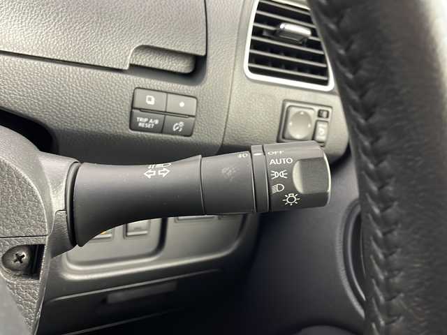 日産 セレナ HWS S HV Vセレ +SeftyⅡ 熊本県 2016(平28)年 6.6万km インペリアルアンバーP IMPULエアロ/IMPULマフラー/IMPUL18インチアルミホイール/純正ナビ/・フルセグTV/CD/DVD/SD/BT/・アラウンドビューモニター/フリップダウンモニター/エマージェンシーブレーキ/車線逸脱警報/コーナーセンサー/クルーズコントロール/前方ドライブレコーダー/ビルトインETC/ステアリングリモコン/LEDヘッドライト/オートライト/フォグランプ