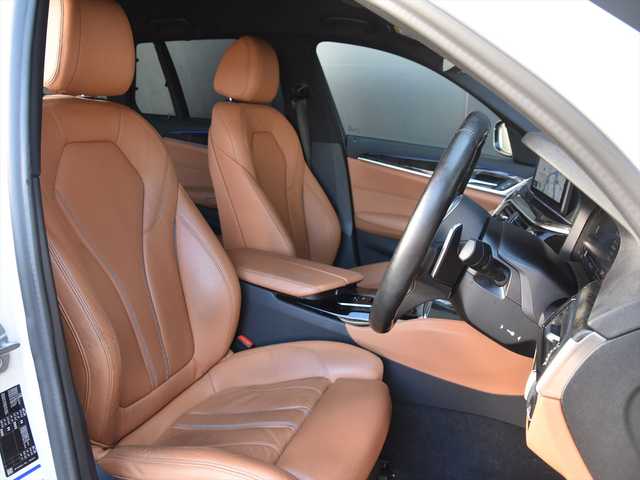 ＢＭＷ ５３０ｉ 和歌山県 2021(令3)年 4.5万km 白 茶革 /ACC /BSM /LKA /純ナビ /CarPlay /TV /360度カメラ /オートテールゲート /アンビエントライト /シートヒーター /パワーシート /ワイヤレス充電 /コンフォートアクセス /パドルシフト /ドラレコ /純19incAW /LEDライト /ETC