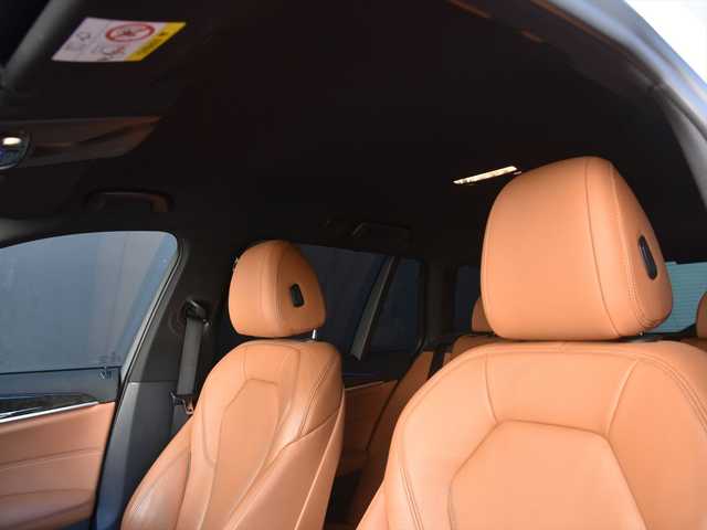 ＢＭＷ ５３０ｉ 和歌山県 2021(令3)年 4.5万km 白 茶革 /ACC /BSM /LKA /純ナビ /CarPlay /TV /360度カメラ /オートテールゲート /アンビエントライト /シートヒーター /パワーシート /ワイヤレス充電 /コンフォートアクセス /パドルシフト /ドラレコ /純19incAW /LEDライト /ETC